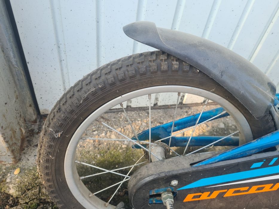 Vand bicicleta pt copii, folosita doar 1 vara