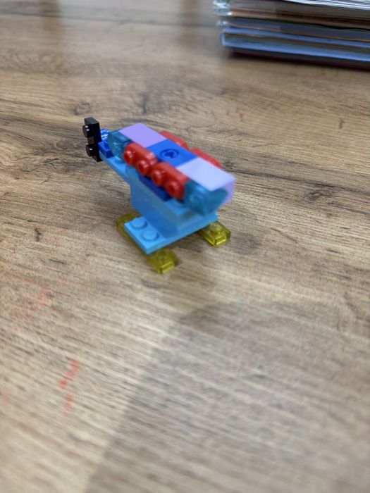 Продам Четыре хороших Lego