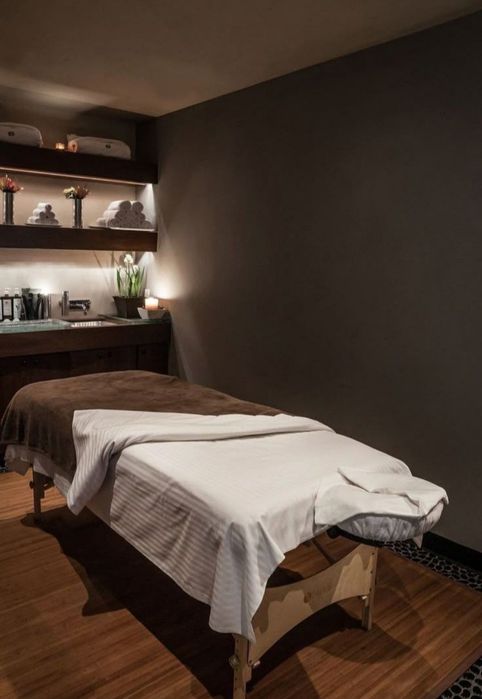 Массаж принимаю одна