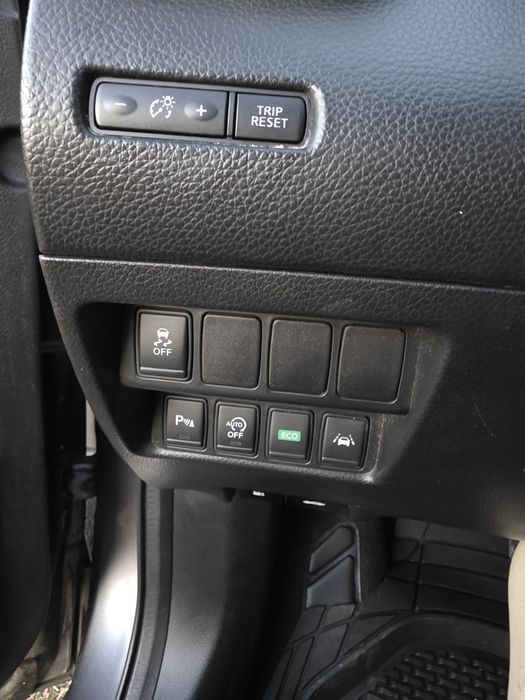 Nissan qashqai TEKNA 1.6L DCI cutie automată