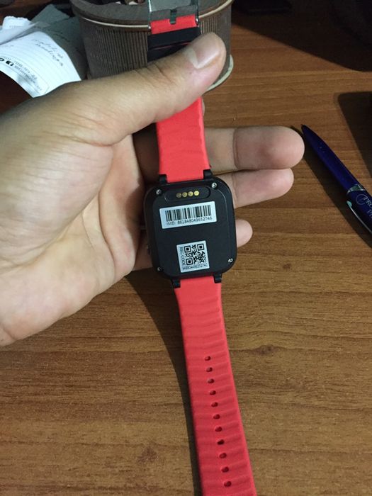 Iwatch детский. GPS навигация. Камера. Почти НОВЫЙ