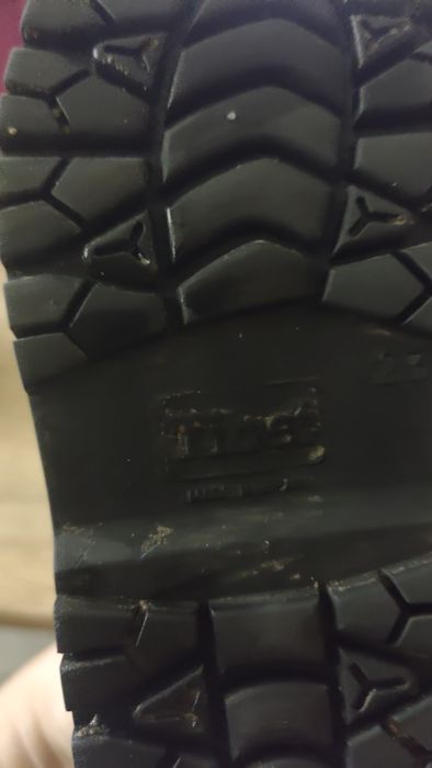 Боти естествена кожа 14см. 23 номер