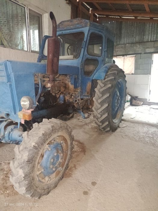 Трактор Т-40  на полном ходу