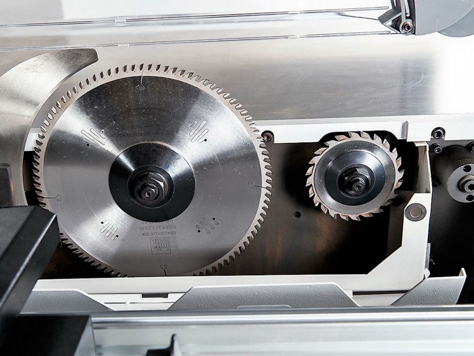 Продам раскроечный станок KDT KS-132C