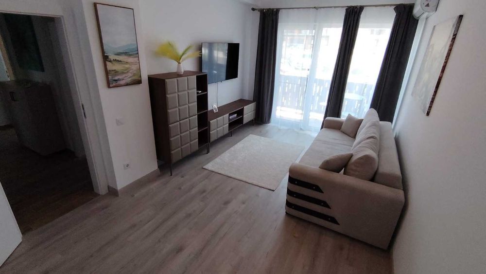 PROPRIETAR – Brasov, ÎNCHIRIEZ APARTAMENT, 2 camere decomandat, cu loc de parcare