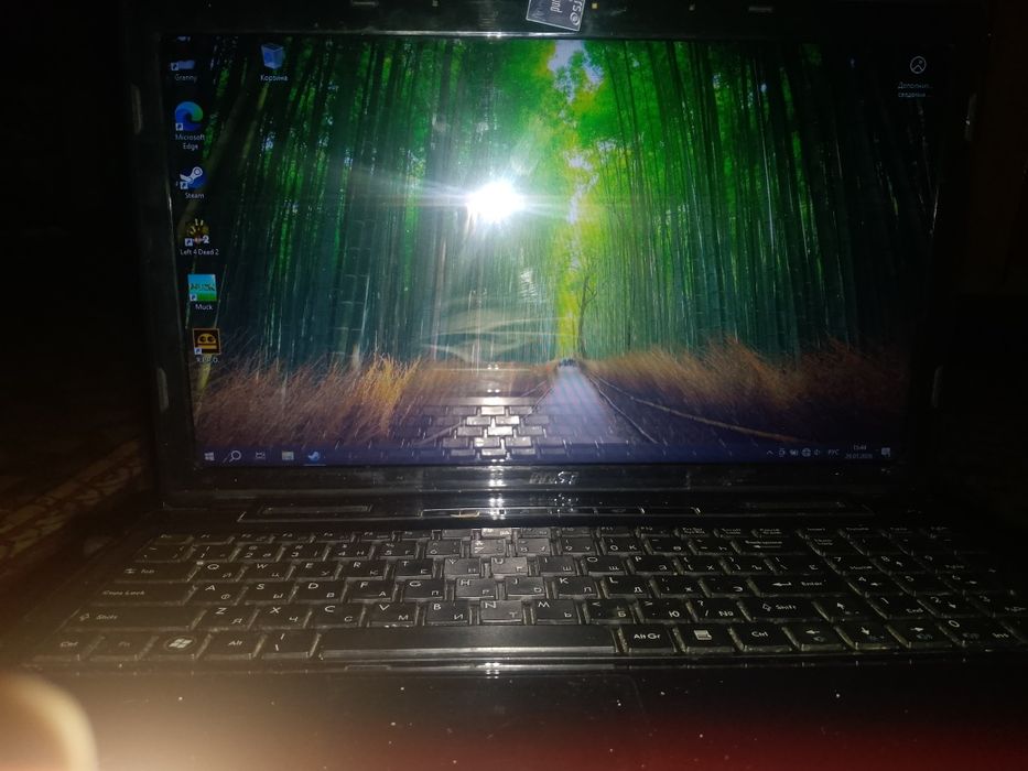 Продам ноутбук msi