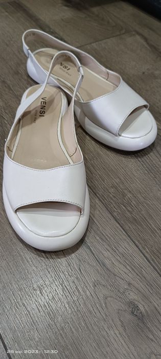 Летние босоножки