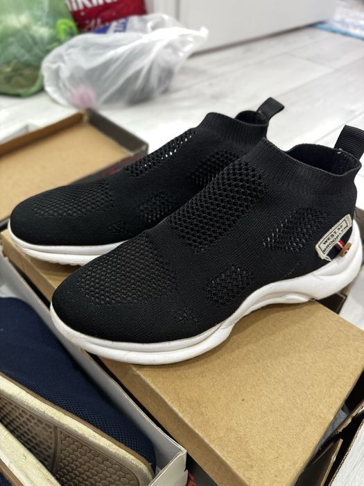 Продам крассовки за символическую цену THOMAS GRAF