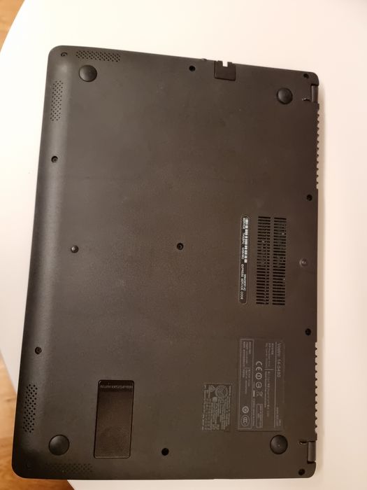 Лаптоп Dell Vostro 14-5480 с 2 неработещи клавиша