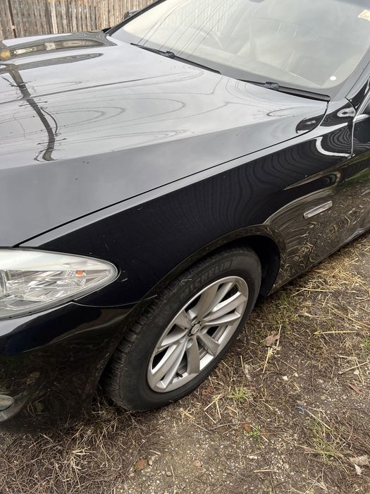 Aripa stanga fata bmw f10 an 2012