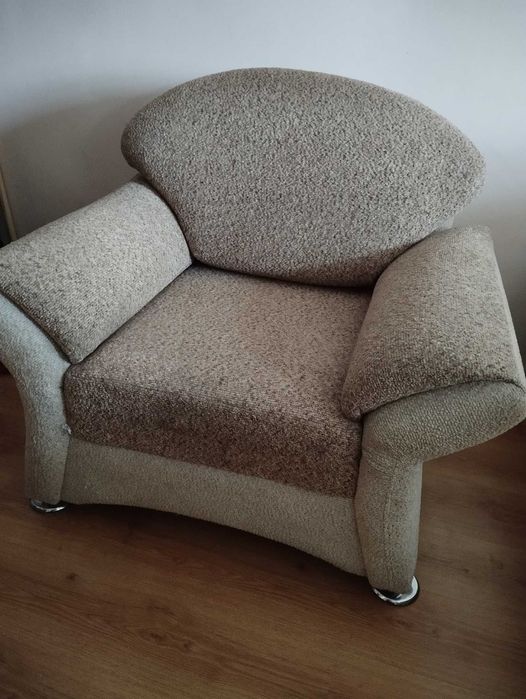 Продам мягкое кресло