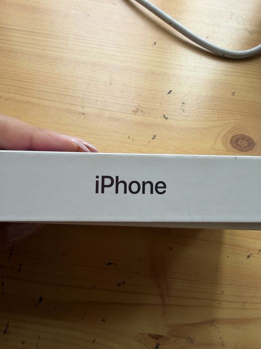 IPhone14 Pro б/у есть документы коробка