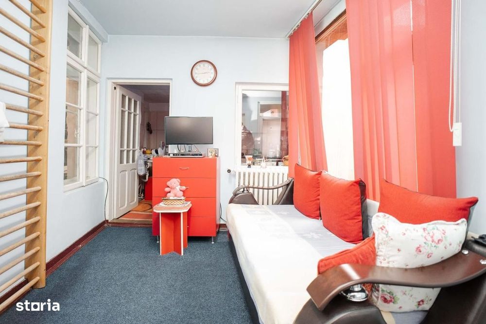 Casa cu 4 camere in zona Centru - Piata Unirii
