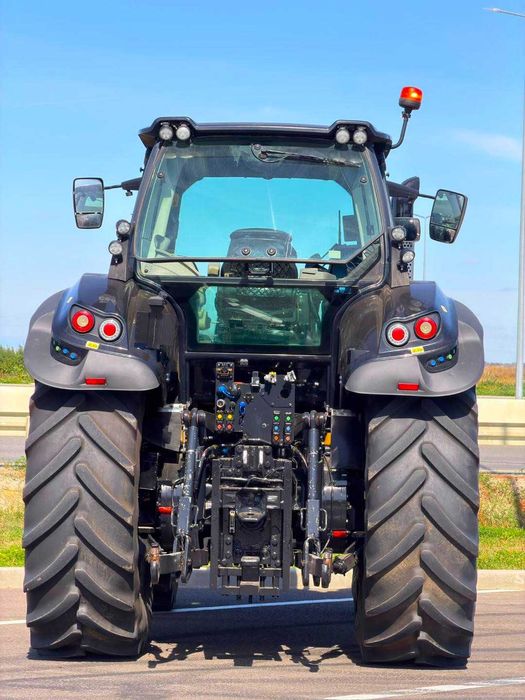 Tractor Deutz Fahr Agrotron 7250 WARRIOR an 2018 ca NOU ore 5673  New Holland Case Claas John Deere Massey Ferguson Valtra Fendt Deutz Same Fiat