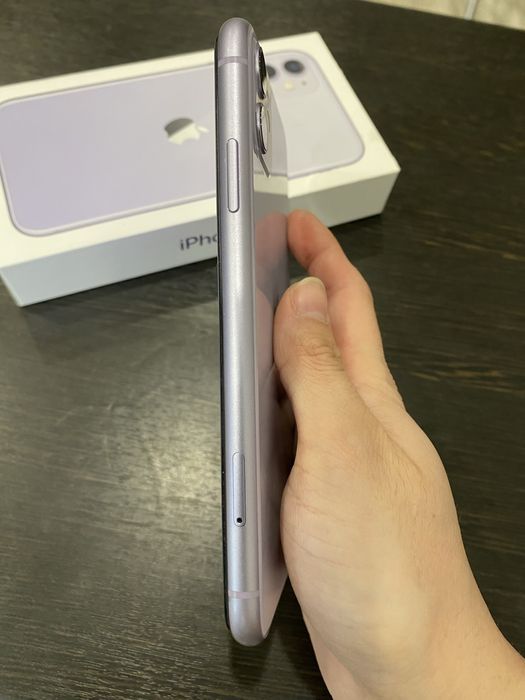 Продам Айфон 11 64 Гб