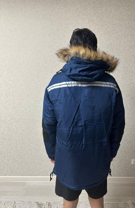 Продам зимнюю куртку