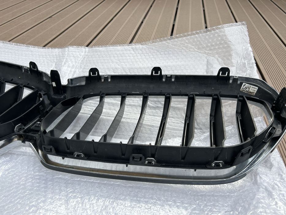 Grila ORIGINALA BMW seria 5, G30, G31