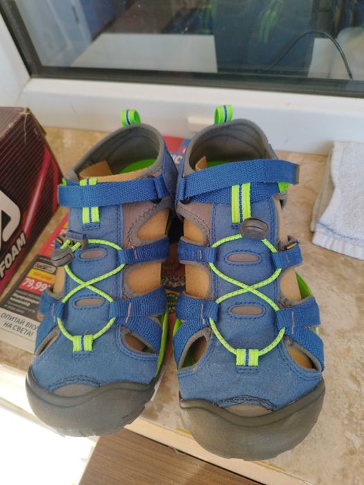 Летни сандали KEEN