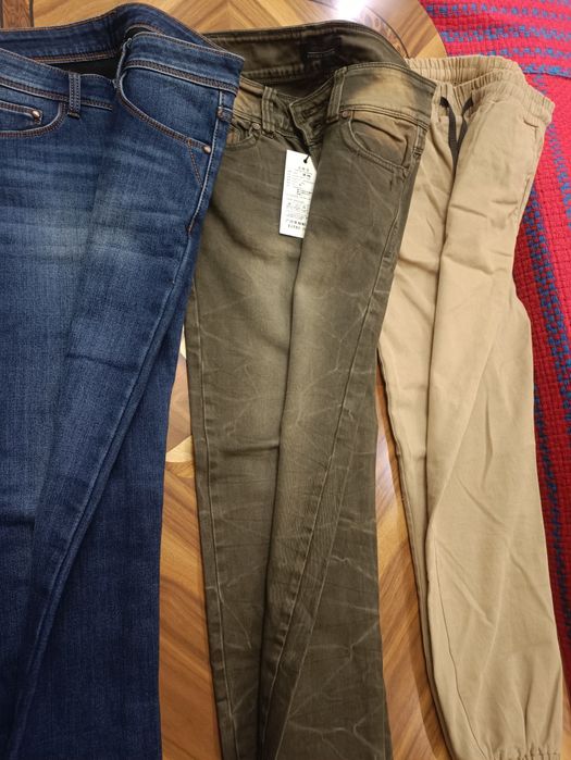 Продам джинсовые женские брюки