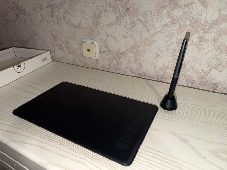 Б/у графический планшет HUNION H950P