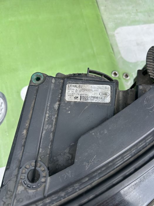 Far dreapta cu lupă bec H7 Range Rover Evogue 2016