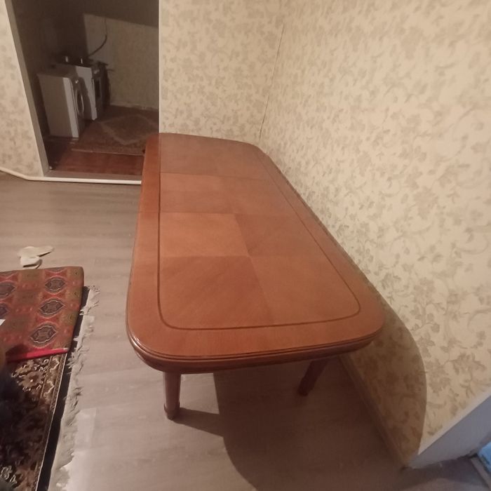 Стол сатылады срочно