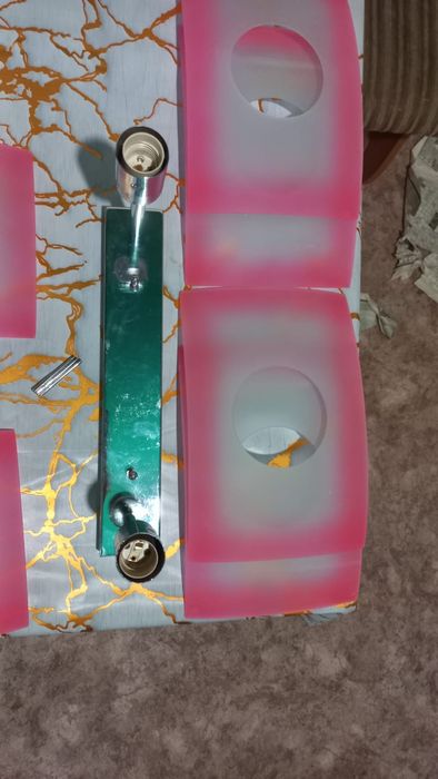 Продам  Новую Люстру