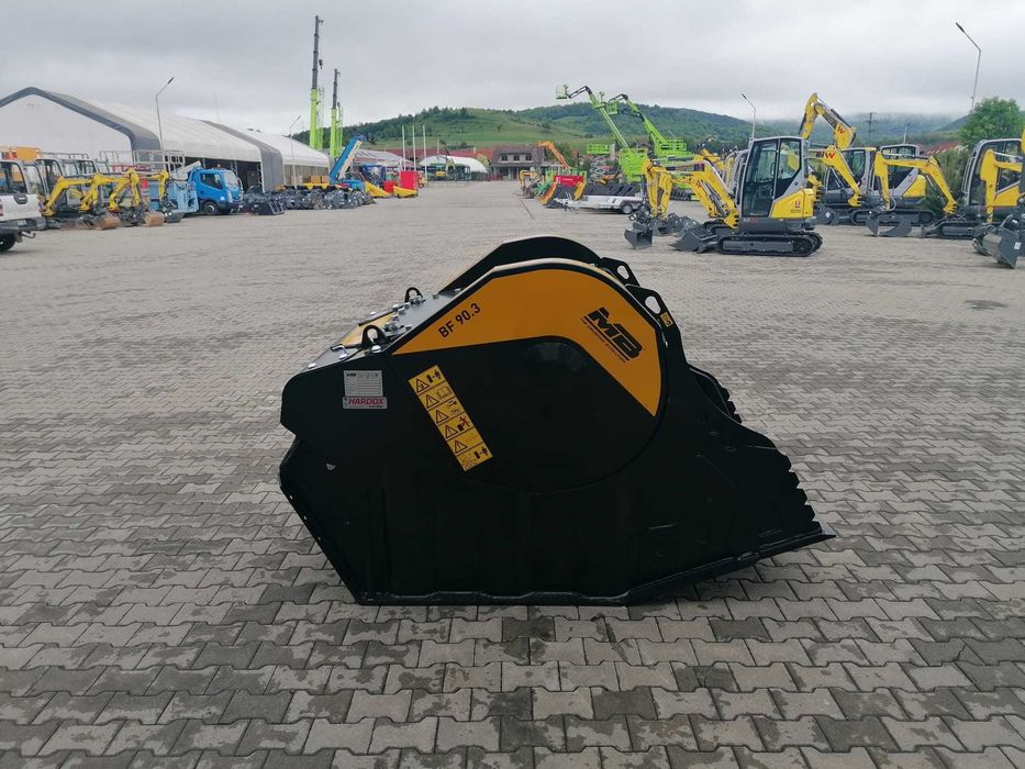 Cupa concasare de la MB Crusher BF90.3 S4 pentru excavatoare 21-32 ton