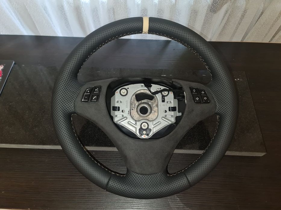 Volan Bmw e90 retapitat