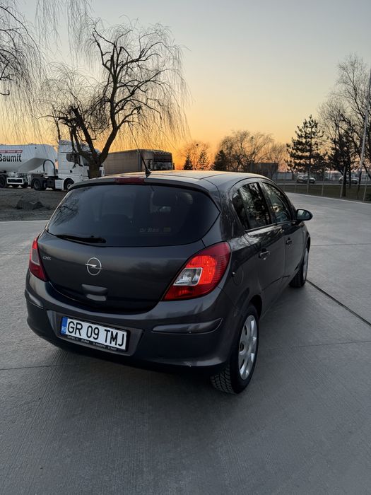 Vând Opel Corsa D 1.2 benzină ediție 111