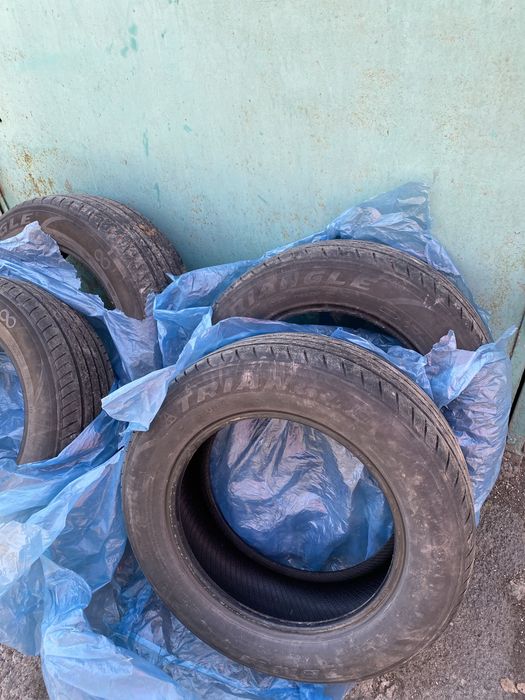Продам резина 215/60/R16