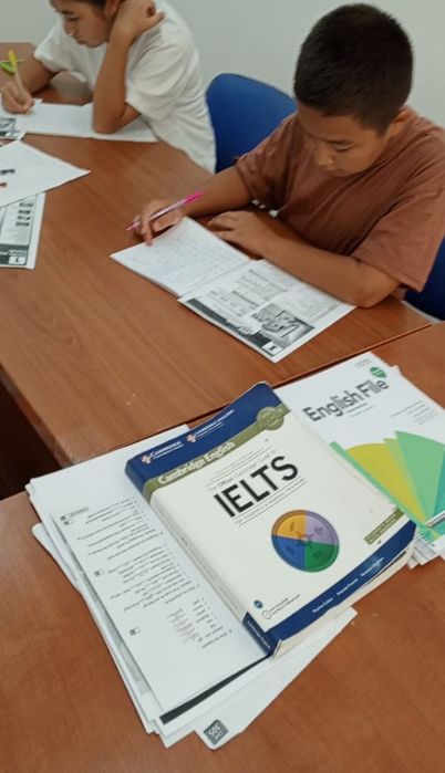 Преподаватель Английского языка