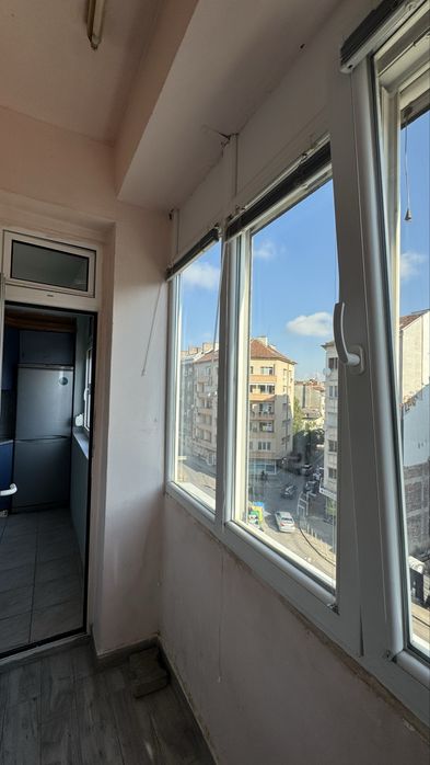 Дава се под наем Тристаен апартамент в София, Медицинска академия - 100 кв.м за 800 € - Снимка #15