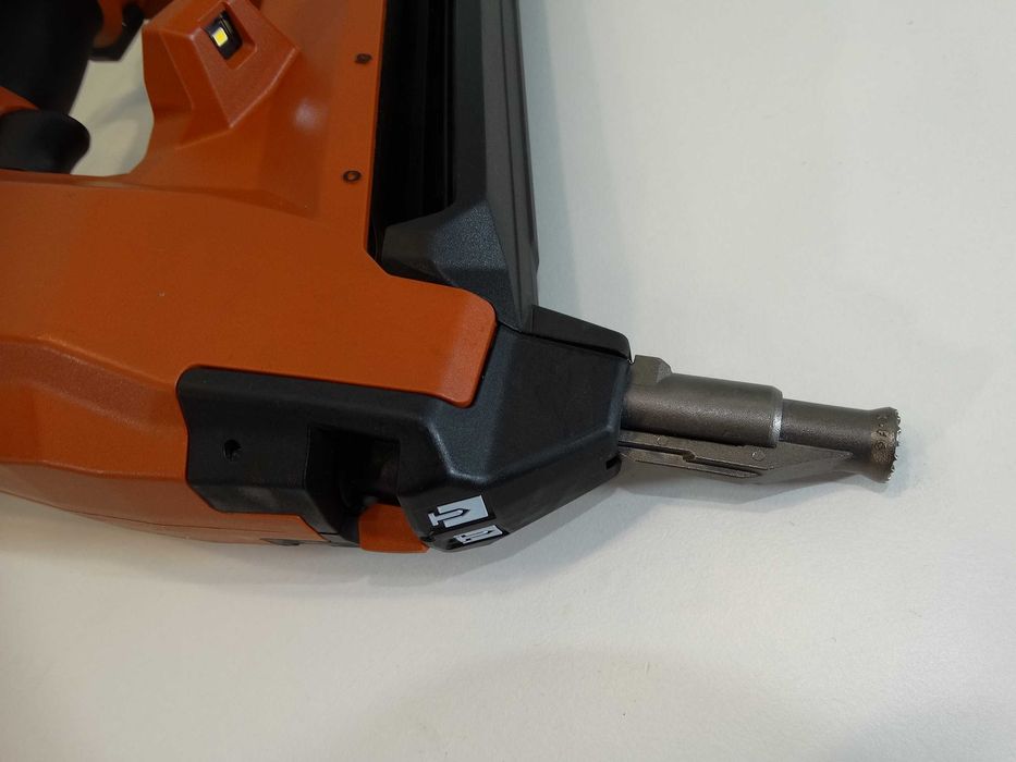 Резервиран - 2026 - Hilti BX 4 - 22 / NURON - Уред за директен монтаж