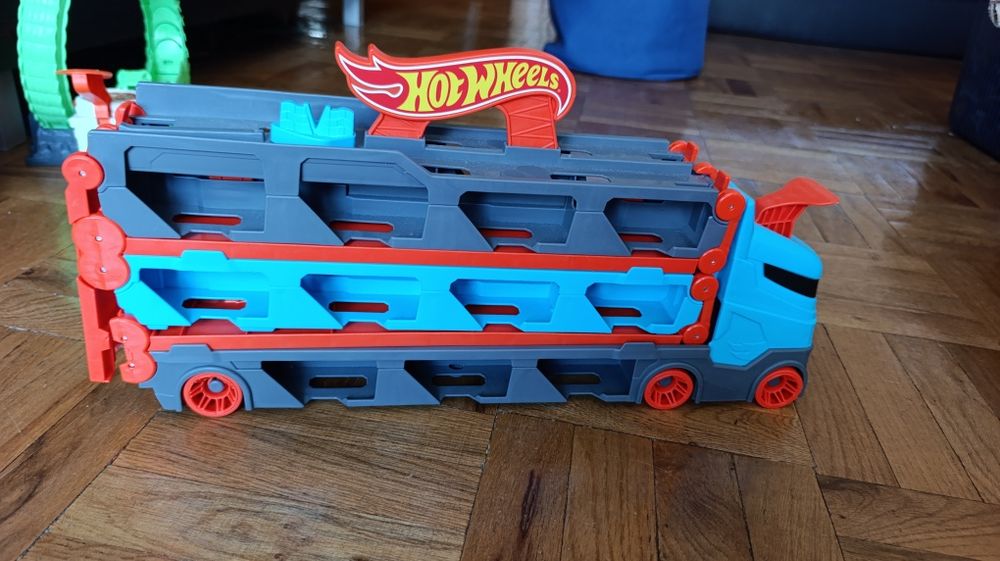 Писти Hot Wheels