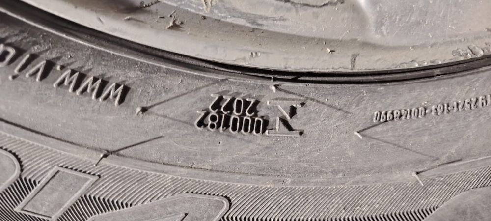 R15 195/65 летние шины без дисков