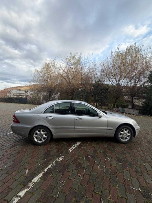 Vând Mercedes Kompressor