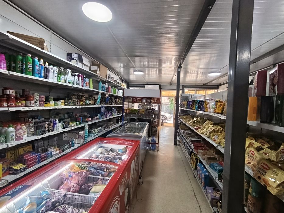 Продам мини-маркет + овощной + жилой дом