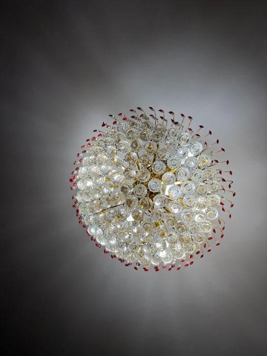 Люстра диаметр 60см