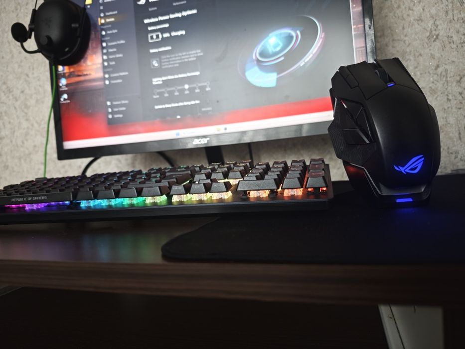 Геймърски мишки Asus ROG, BenQ