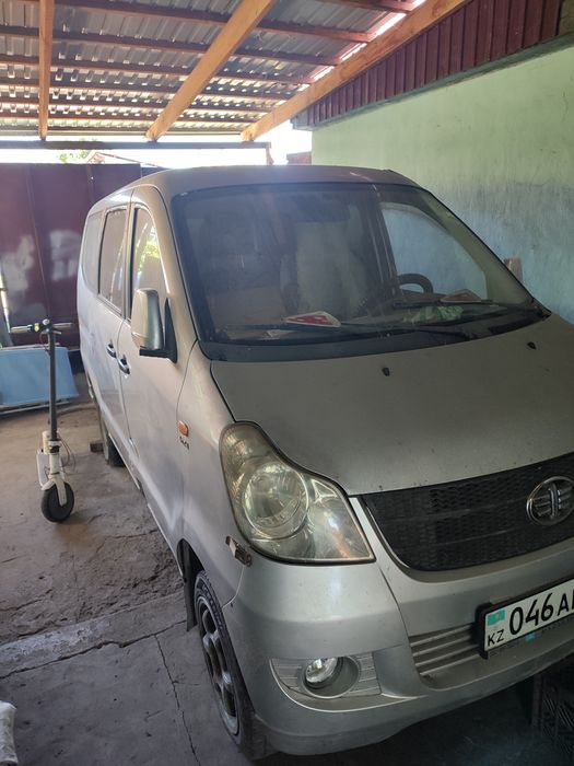 FAW v-70 Бус 7 мест