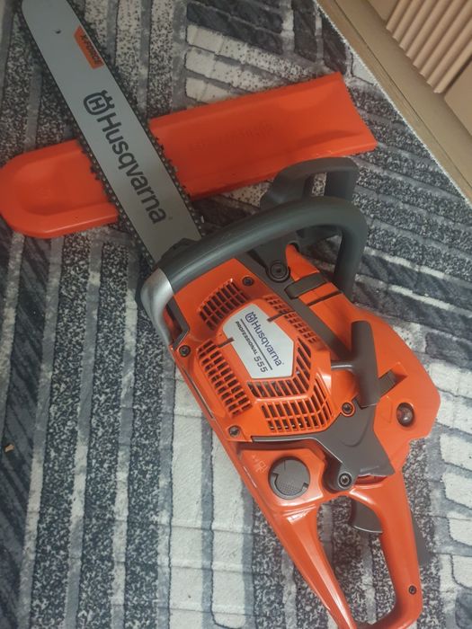 Husqvarna 555 profesionala