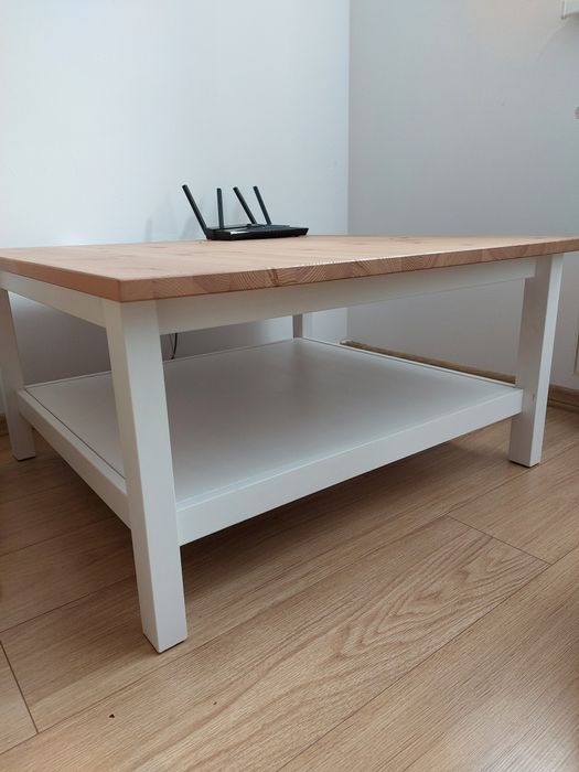 Vând masă 90x90x45