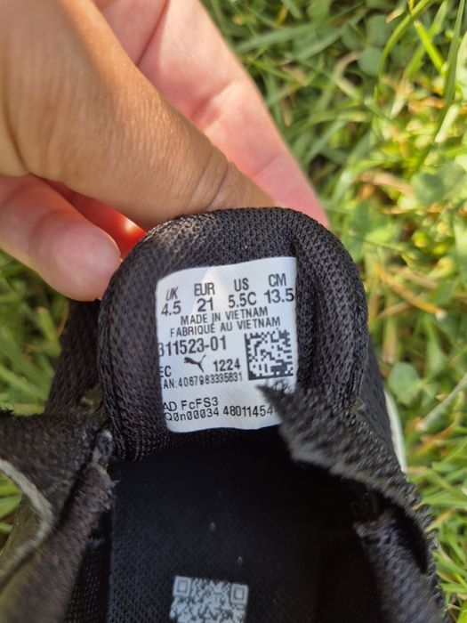 Adidasi Puma, marimea 21