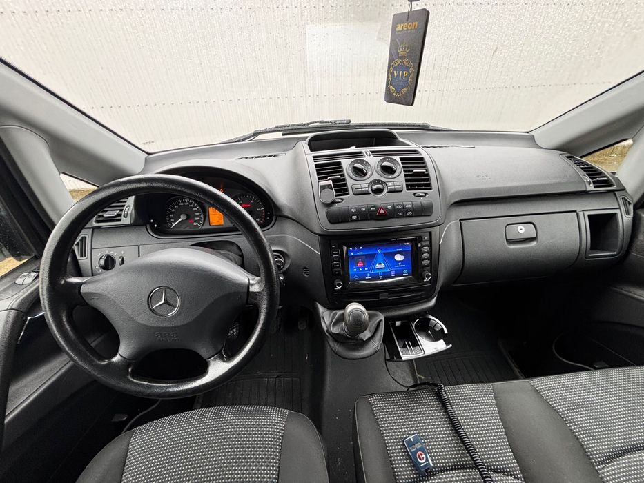 Mercedes Vito 8+1 model lung