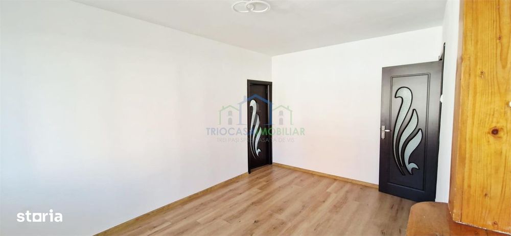 APARTAMENT 3 CAMERE Craiovita, zona Orizont
