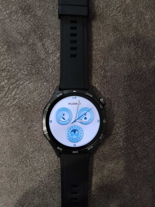Смарт часовник Huawei GT 5