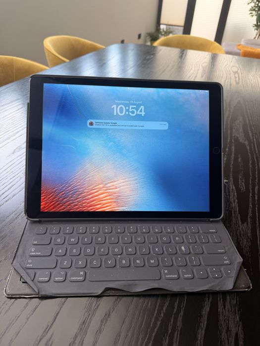 iPad Pro 12.9” 256GB Wi-Fi Space Gray – stare foarte bună
