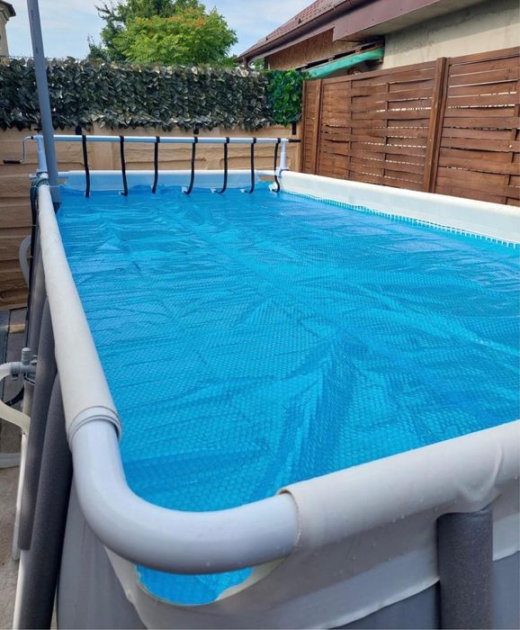 Piscină Intex cu filtru, robot de curățare și prelată