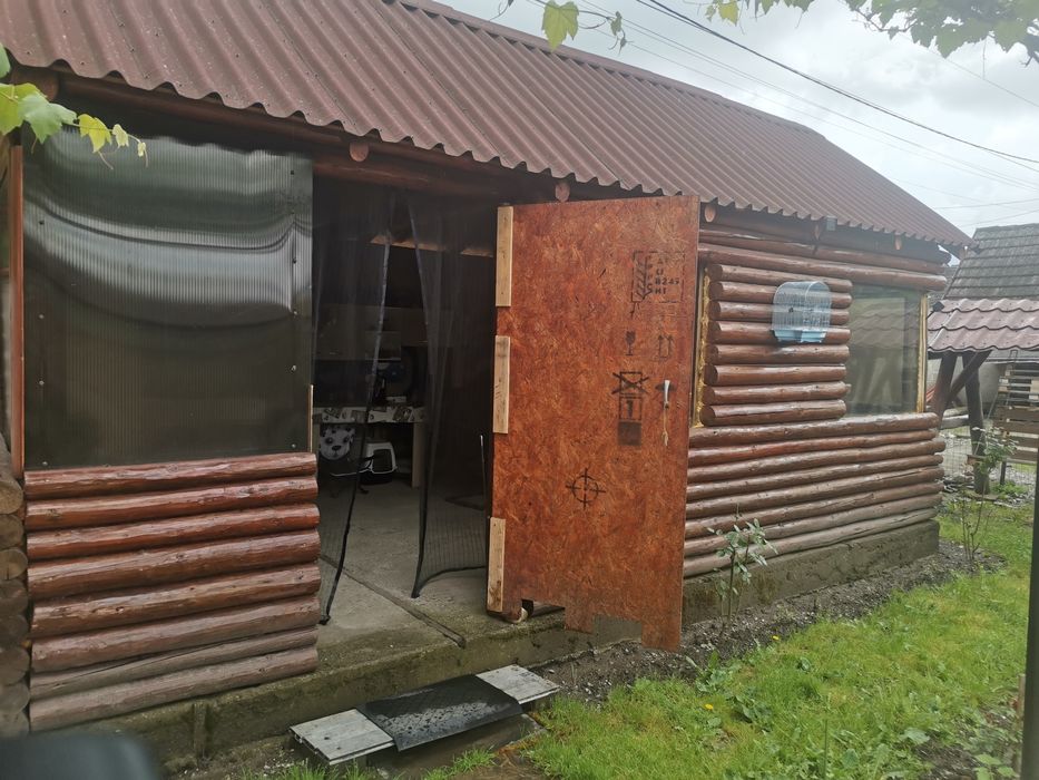 Vand casa cu mansarda Tarlungeni 421 mp